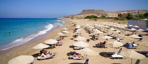 Karterou sandy beach 10km