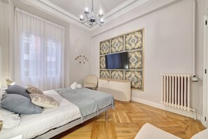Habitación con cama cama doble, que puede convertirse en habitación triple