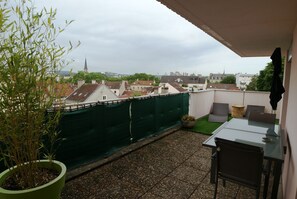 Vue fantatisque sur Dijon, sans vis à vis