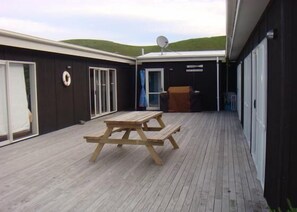 middle deck