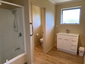 Main bathroom