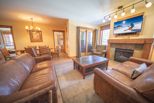 Updated vacation condo at The Springs!
