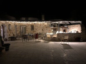 The Patio courtyard of Le Rose. Very private, and a sun trap in winter.