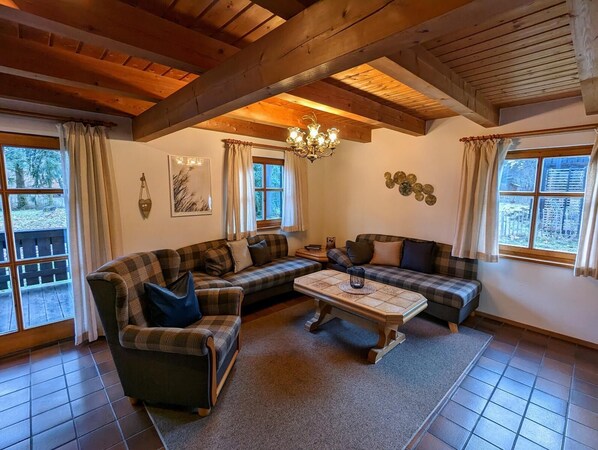 Waldhaus 49-49-Wohnzimmer